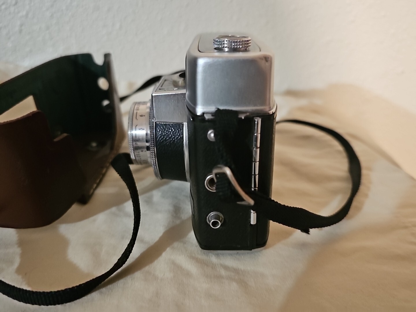 Vintage Kodak Automatic 35F Camera Ektanar 44mm f/2.8 Lens – Untested w/case