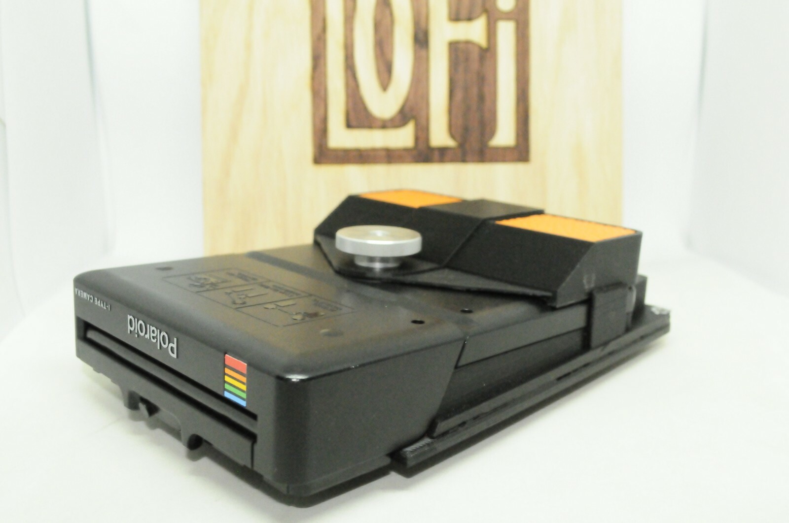 Lo Fi instant back for Polaroid 600se shoots I-type, 600, sx-70 uses aaa