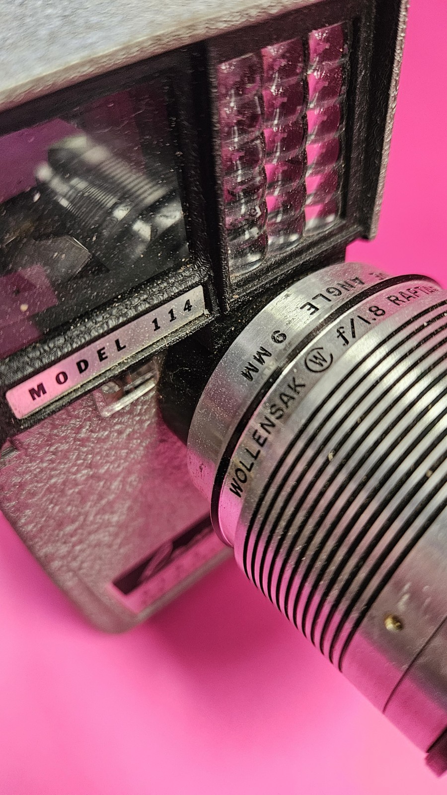 Revere EYE-MATIC CINE-ZOOM Spool 8MM 114 Camera f/1.8 RAPTAR Zoom Lens VINTAGE