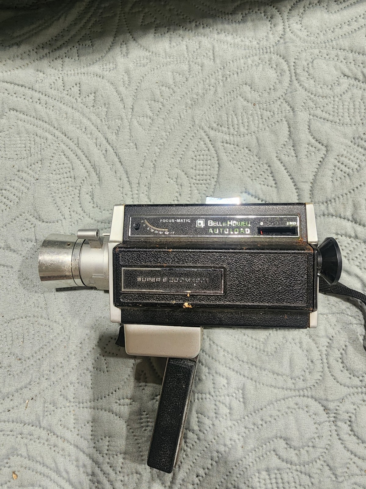 Bell & Howell Super 8 Zoom 1201 Autoload Camera- Untested