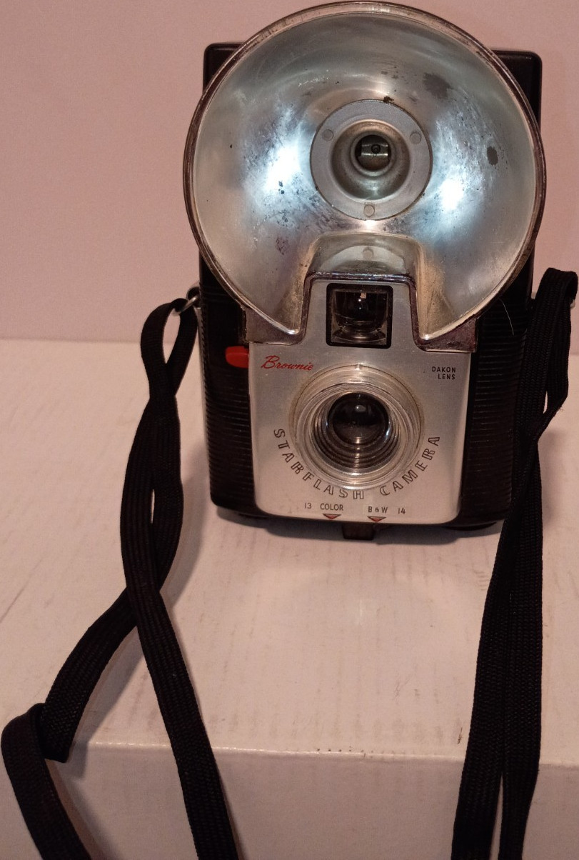 Kodak Brownie StarFlash Box Camera w/ Flash Reflector & Shoulder Strap, Black