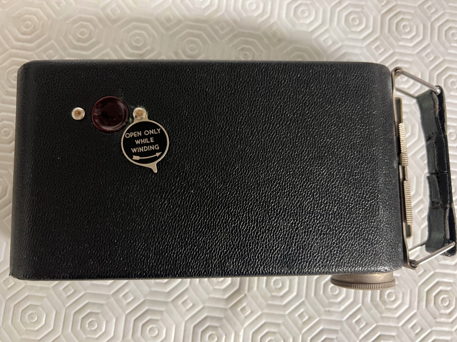 Vintage Kodak Folding Camera w/ Windar Lens – Six-20 – 1930s – Made in Canada
