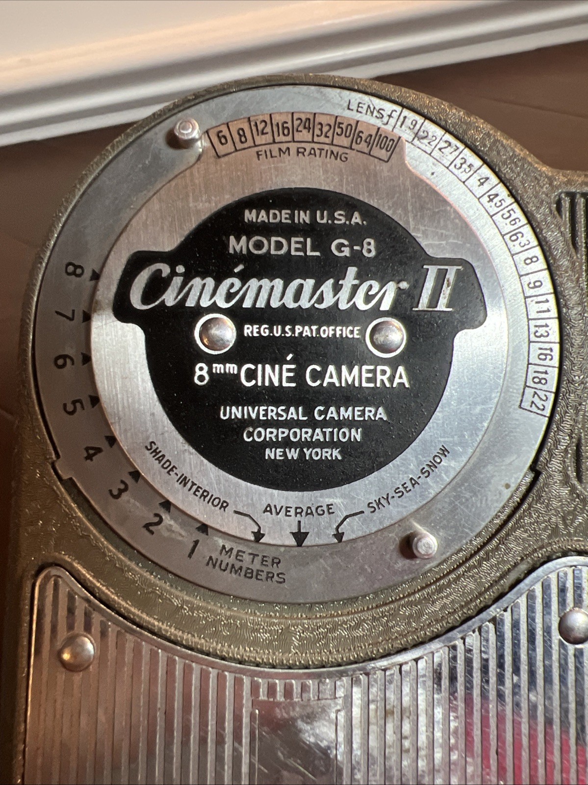 Vintage Universal Cinemaster II 8mm Cine Movie Camera Model G-8, in case