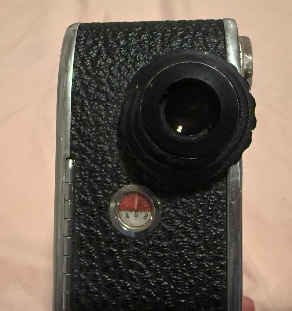 1960s Bolex Paillard P1 Reflex 8mm Movie Camera Pan-Cinor 8-40mm f/1.9 – Runs!
