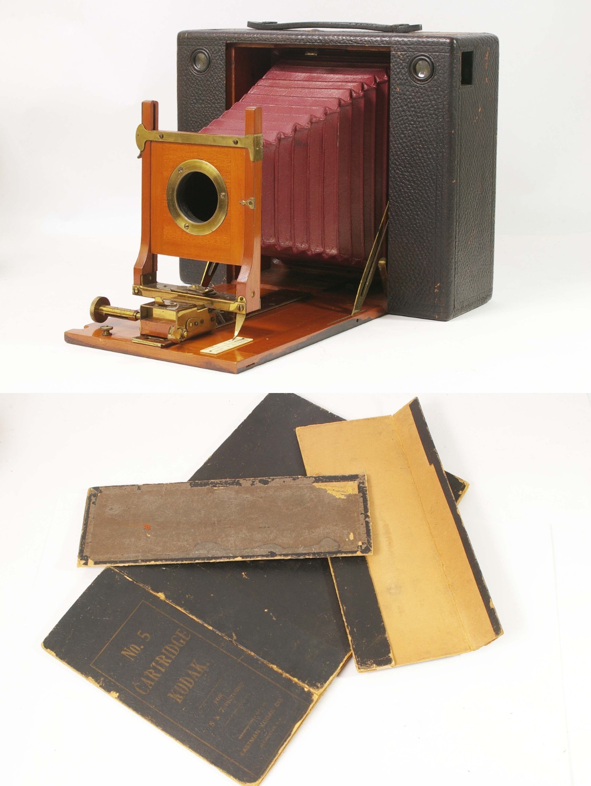 F97918~ No. 5 Cartridge Kodak Camera – Tattered Original Box – No Lens