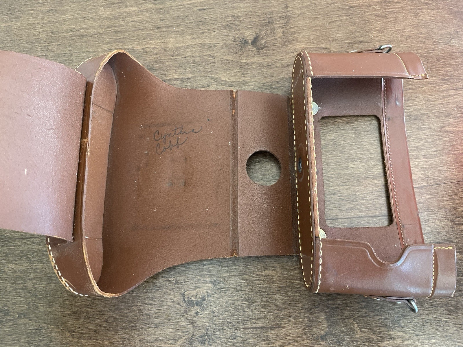 Kodak Tourist II Folding Camera in Original Case – Untested for PARTS? READ