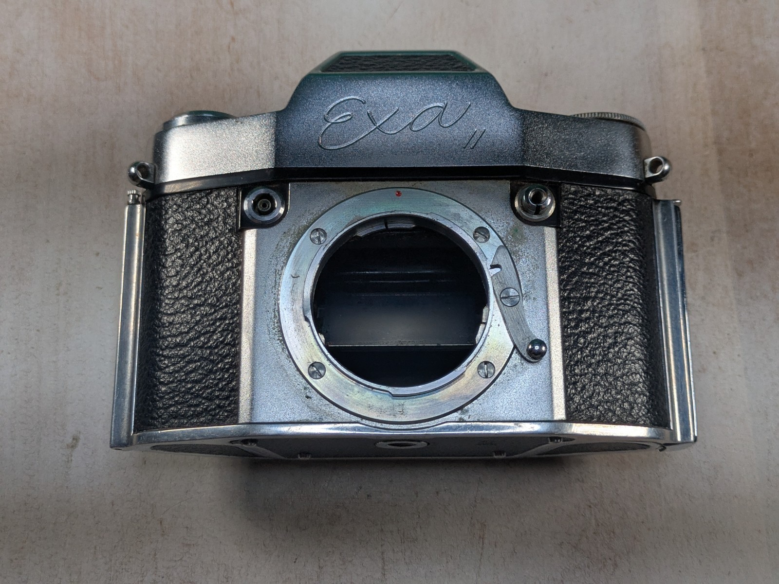 [PARTS/REPAIR] Ihagee Dresden EXA II 35mm Camera, Stuck Shutter Curtain