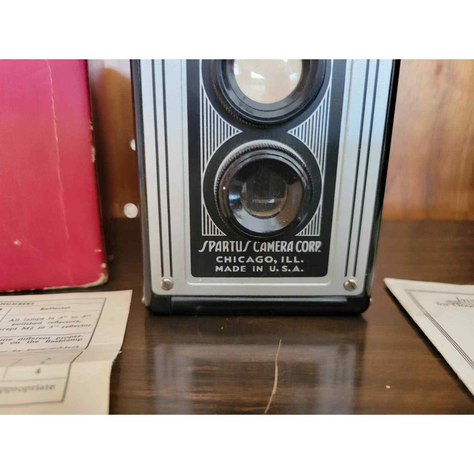 Vintage Spartus Full-Vue Camera BC-101 w/Manual – untested
