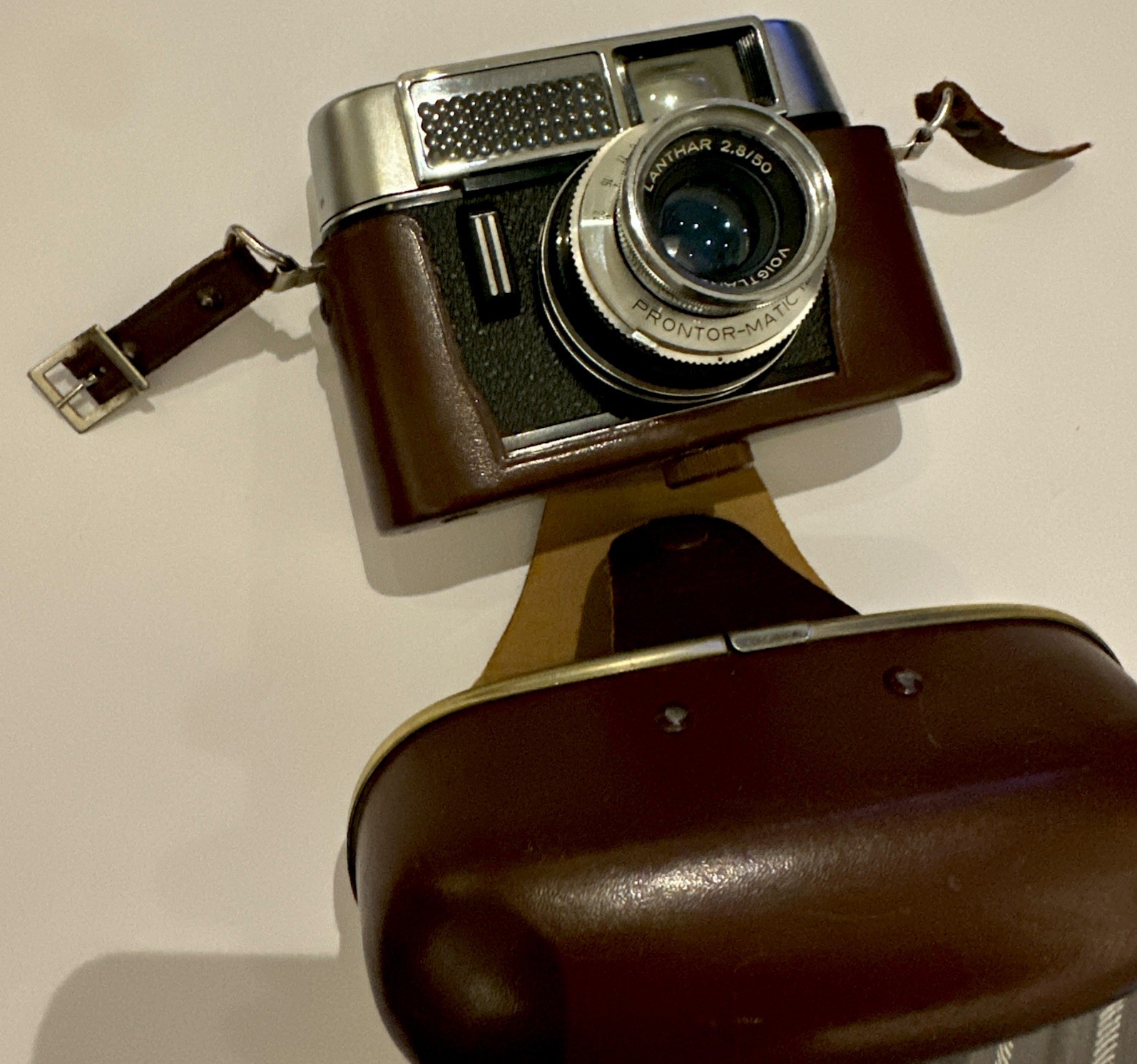 Vintage Voigtlander Vito Automatic 2.8 50 Lanthar Camera Prontor-Matic 125 Range