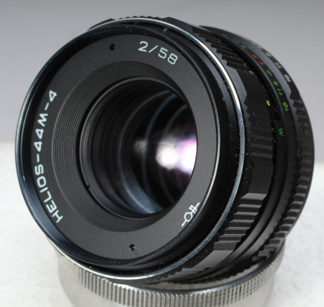 ZENIT 12-XP 35MM SLR W HELIOS 44M-4 58MM F/2 LENS