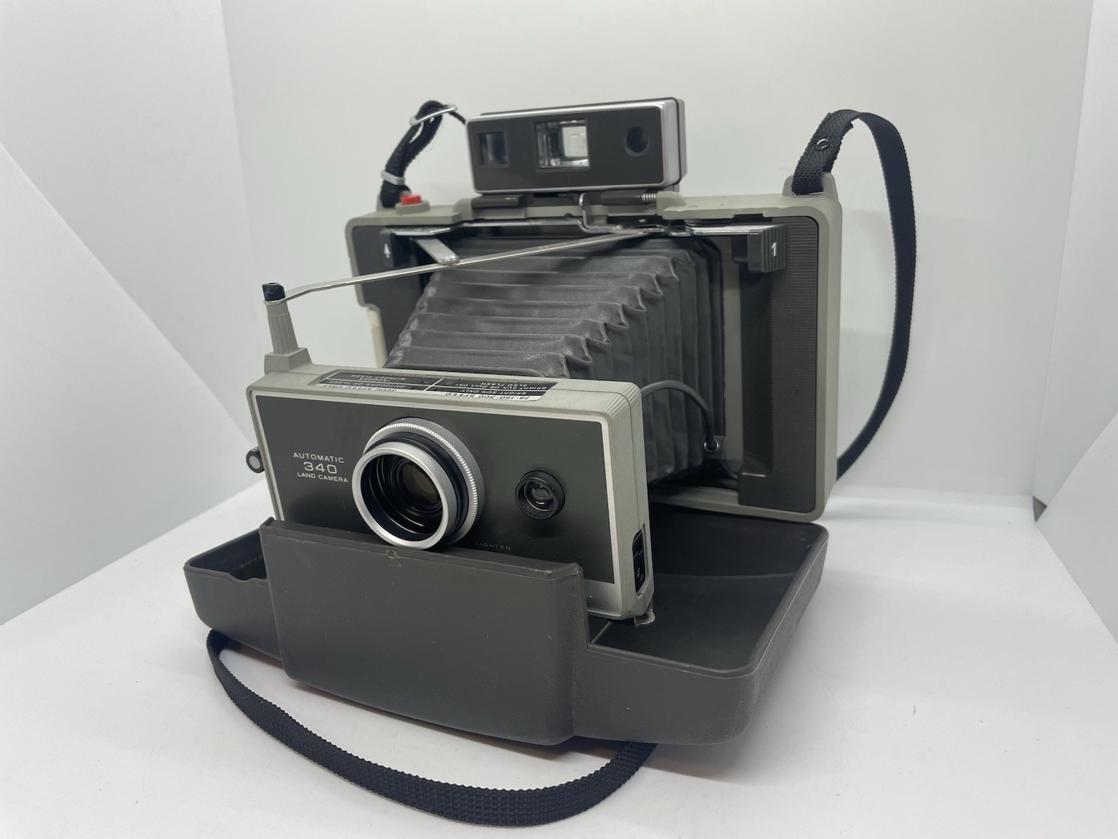 Polaroid Land 340 Instant Camera-Tested and Working