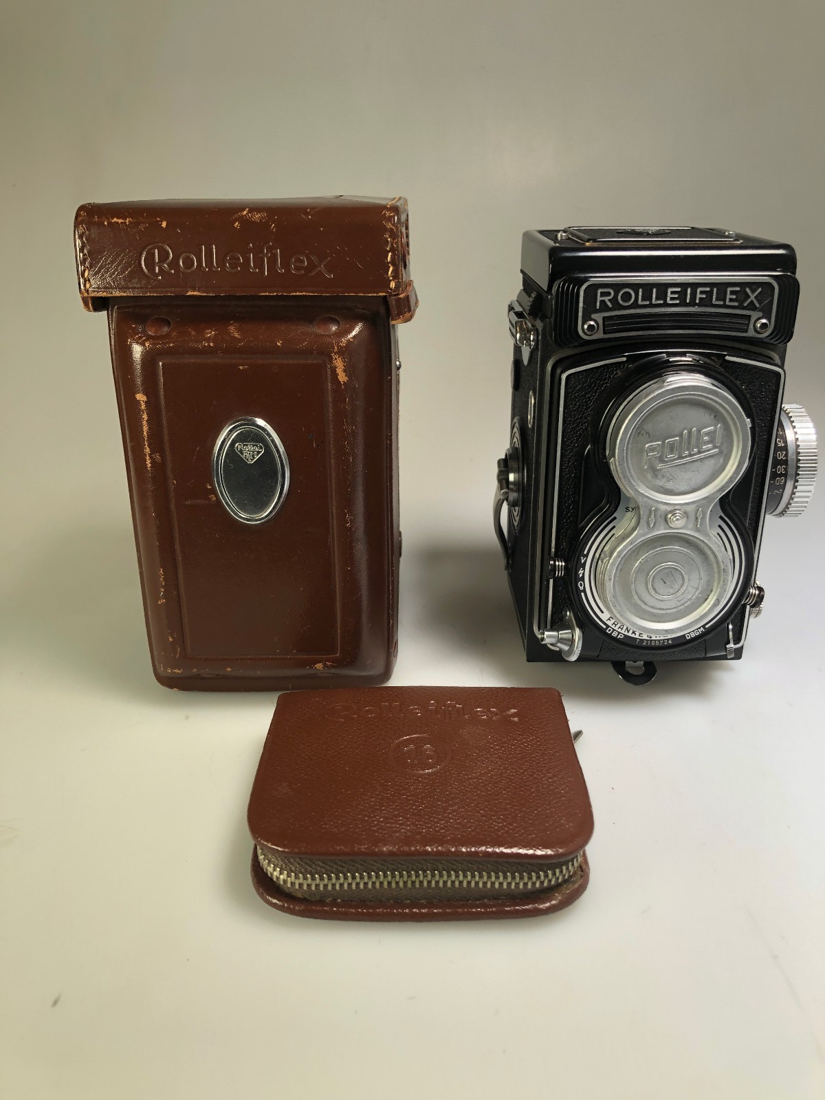 Rollei Rolleiflex Model T Type 1 TLR Camera with 16 adapter, case and Rollei cap