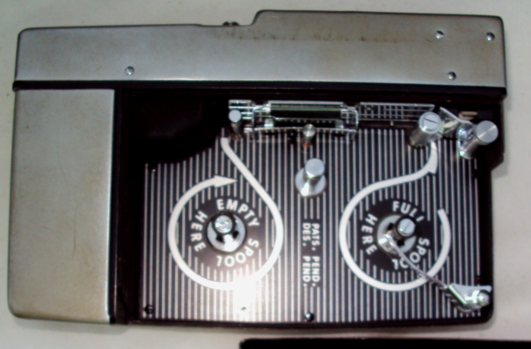 Nikkorex-8-8mm Film Movie Camera (JAPAN) NKKOREX 8-10mm LENS (USA)