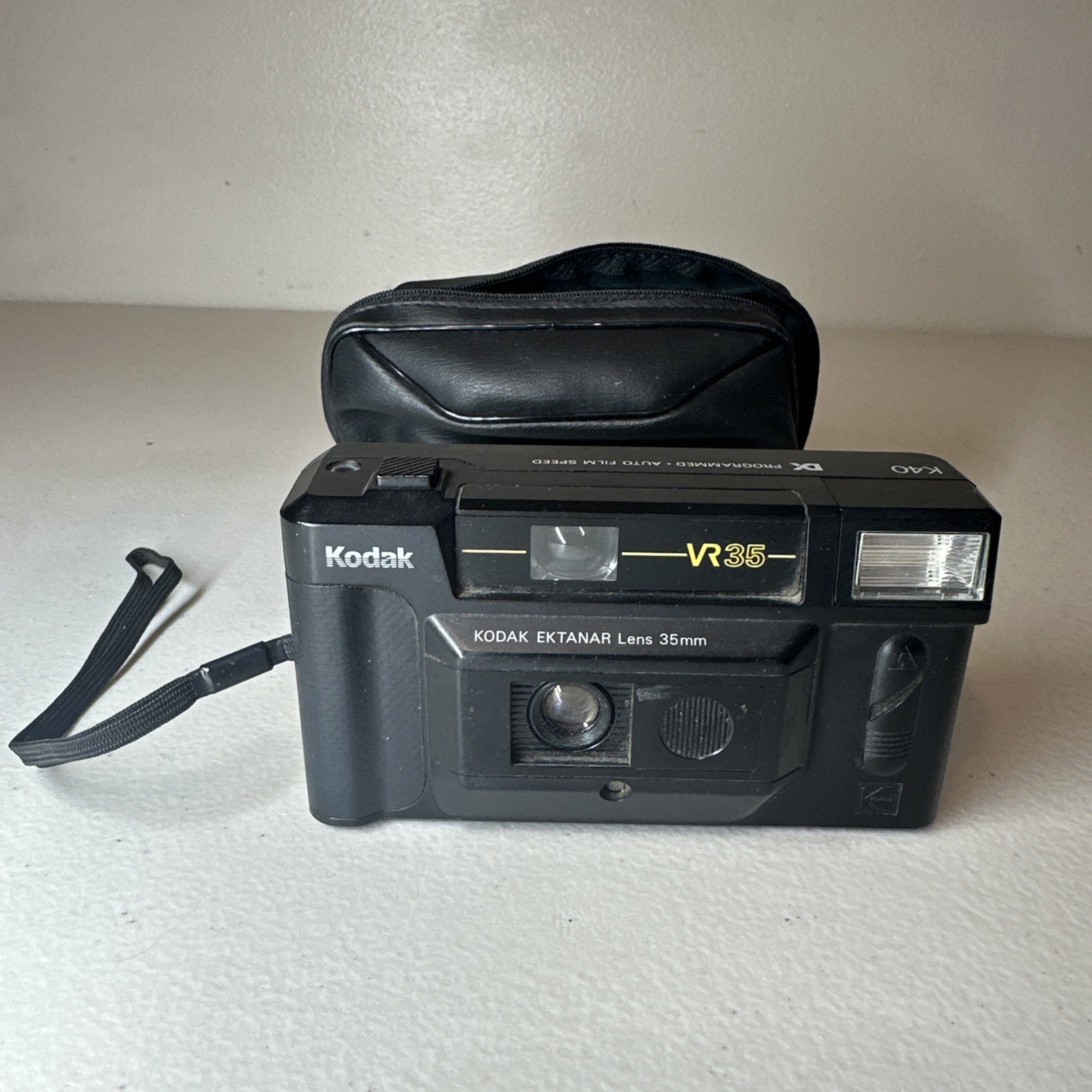 Kodak Ektanar f 3.9 35mm Lens VR35 Auto Focus K40 DX Film Speed Camera
