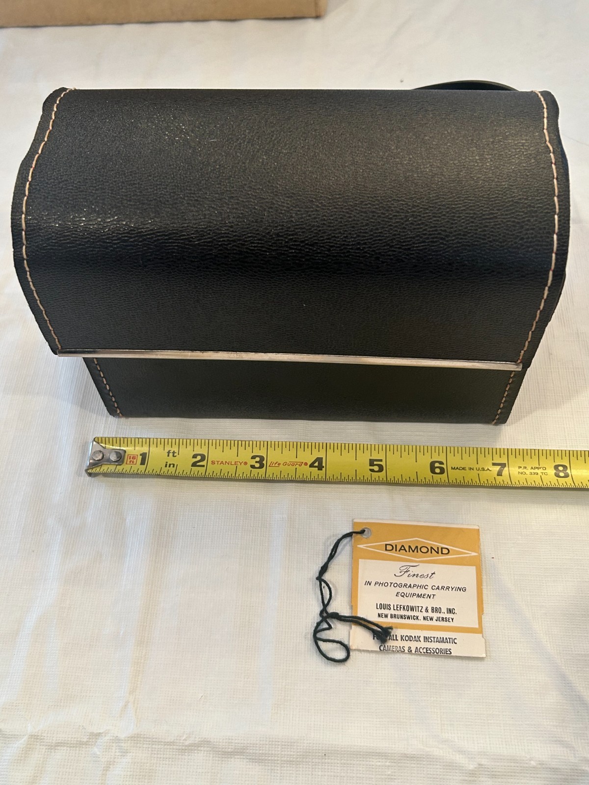 Vintage Kodak Instamatic 304 Camera, Instructions, & Carry Case- Untested
