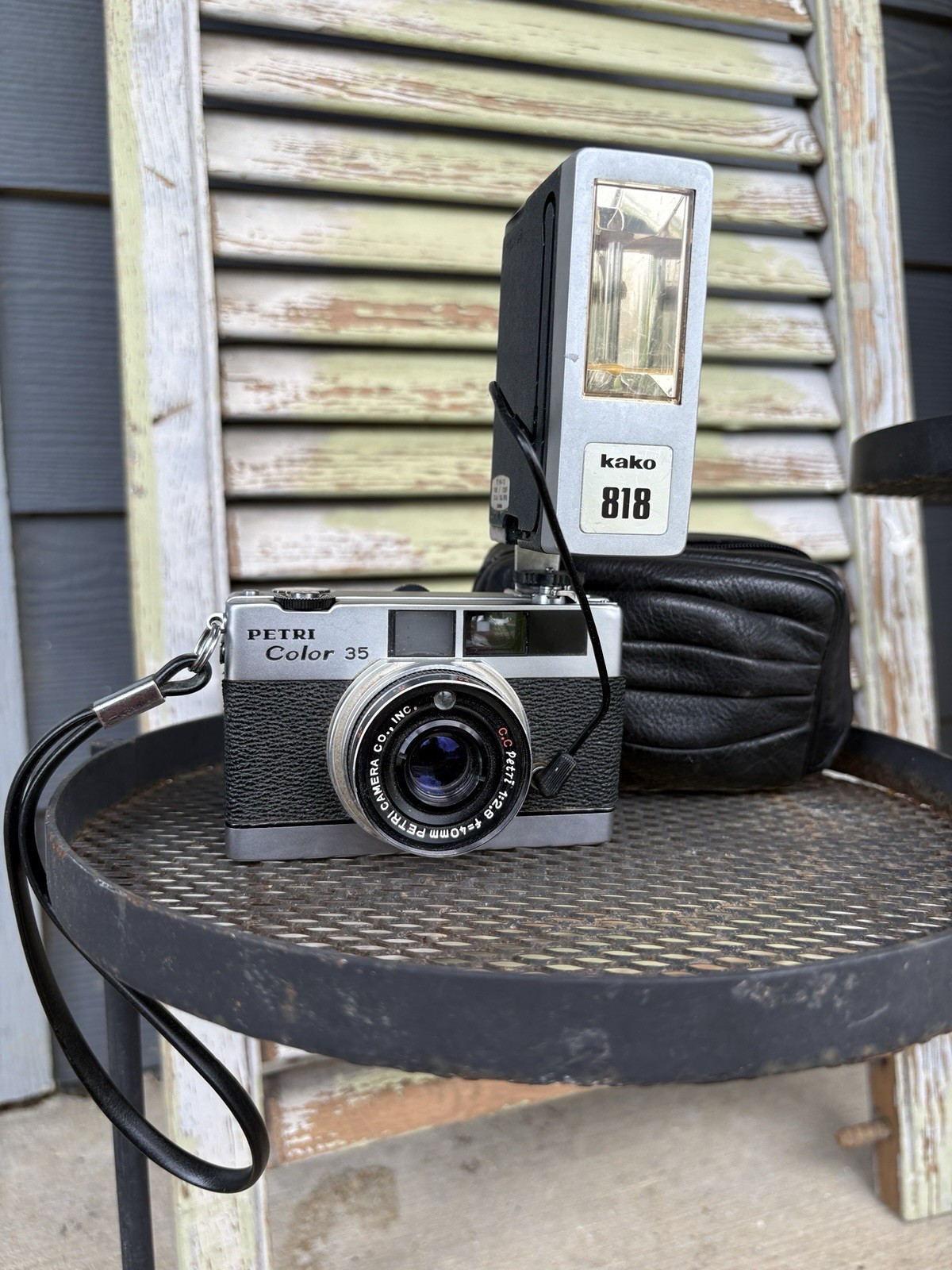 Rare Petri Color 35 Film Camera W/ Kako Flashbulb Made In Japan Untested