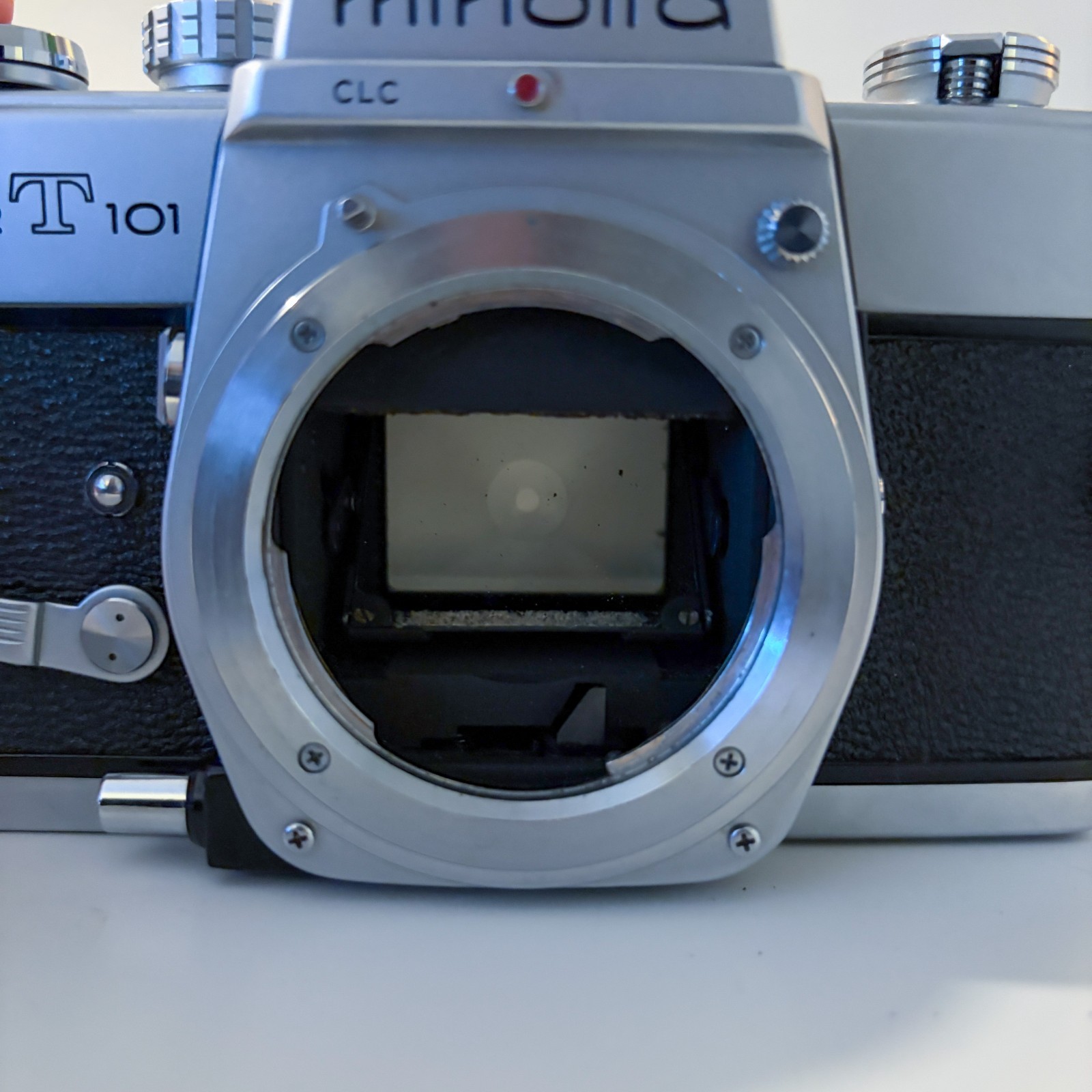 Minolta SR-T 101 CLC 35mm Film Camera Kit | Rokkor 50mm f/1.4 + 200mm Lens