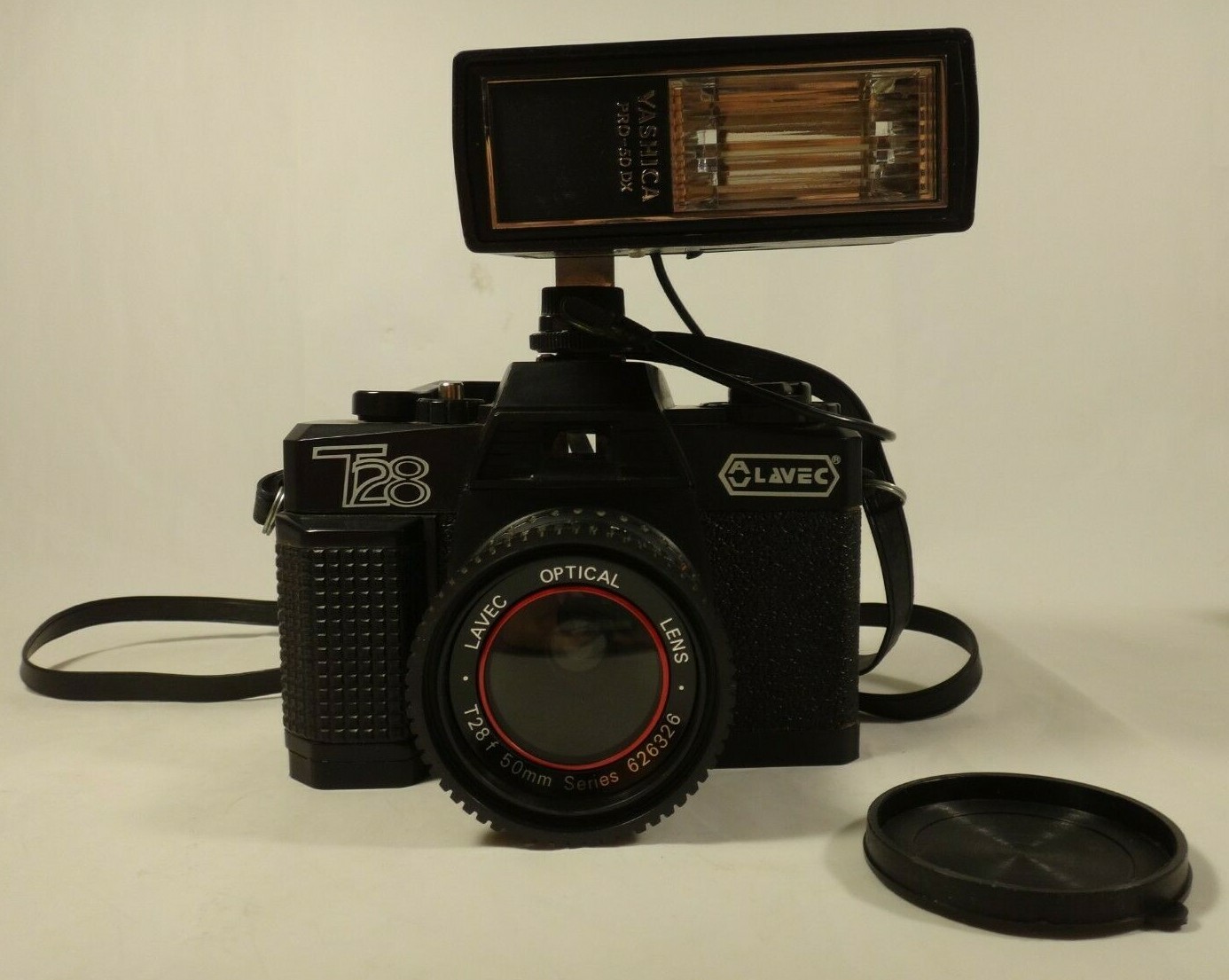 Lavec T28 35mm Camera Yashica Pro-50 DX Flash 8 Rolls Film Box Manual Strap GUC