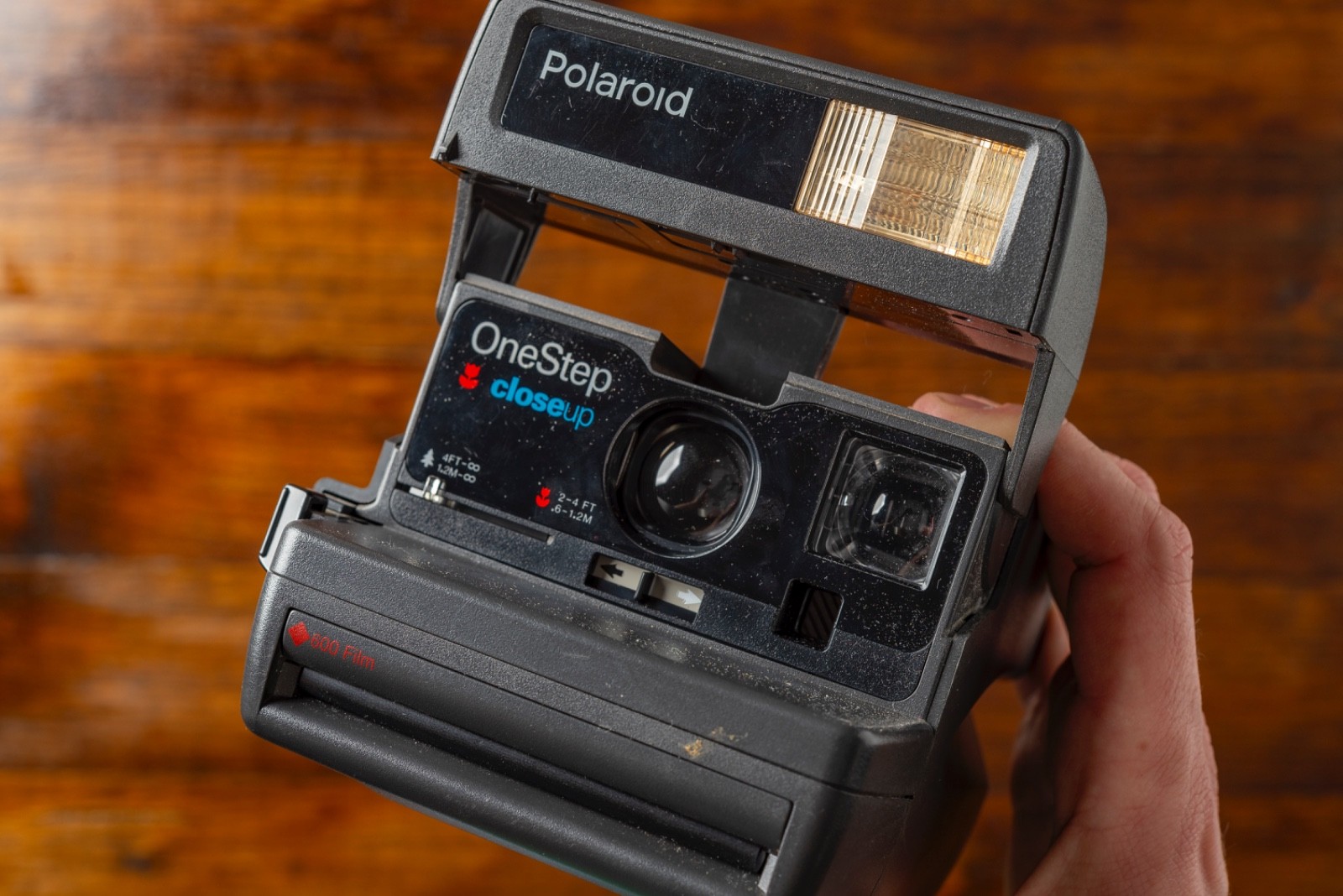 Polaroid One Step Close Up Instant Camera 600 Film With Strap – Untested