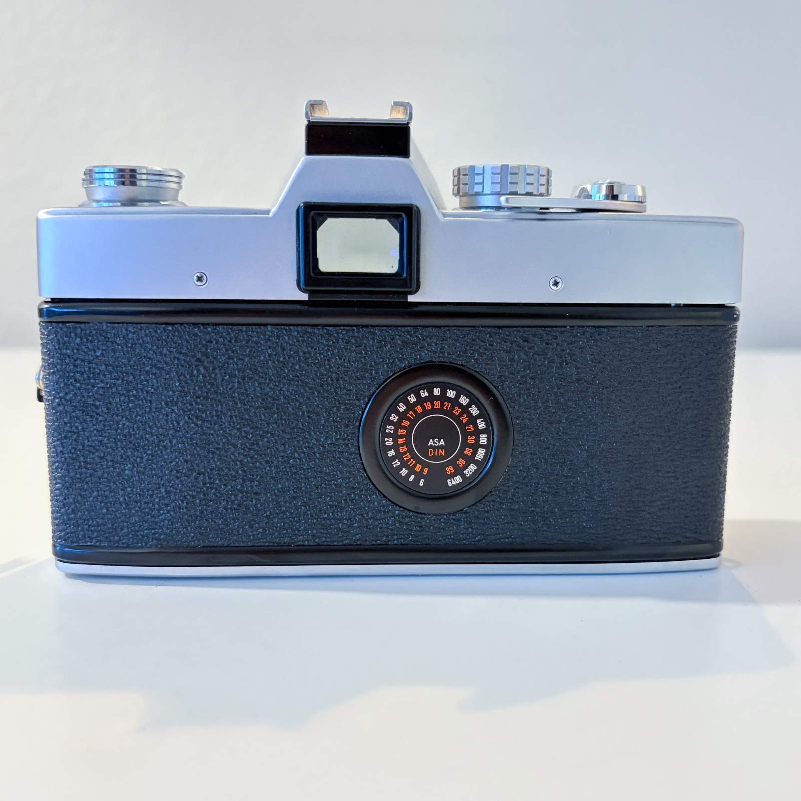 Minolta SR-T 101 CLC 35mm Film Camera Kit | Rokkor 50mm f/1.4 + 200mm Lens