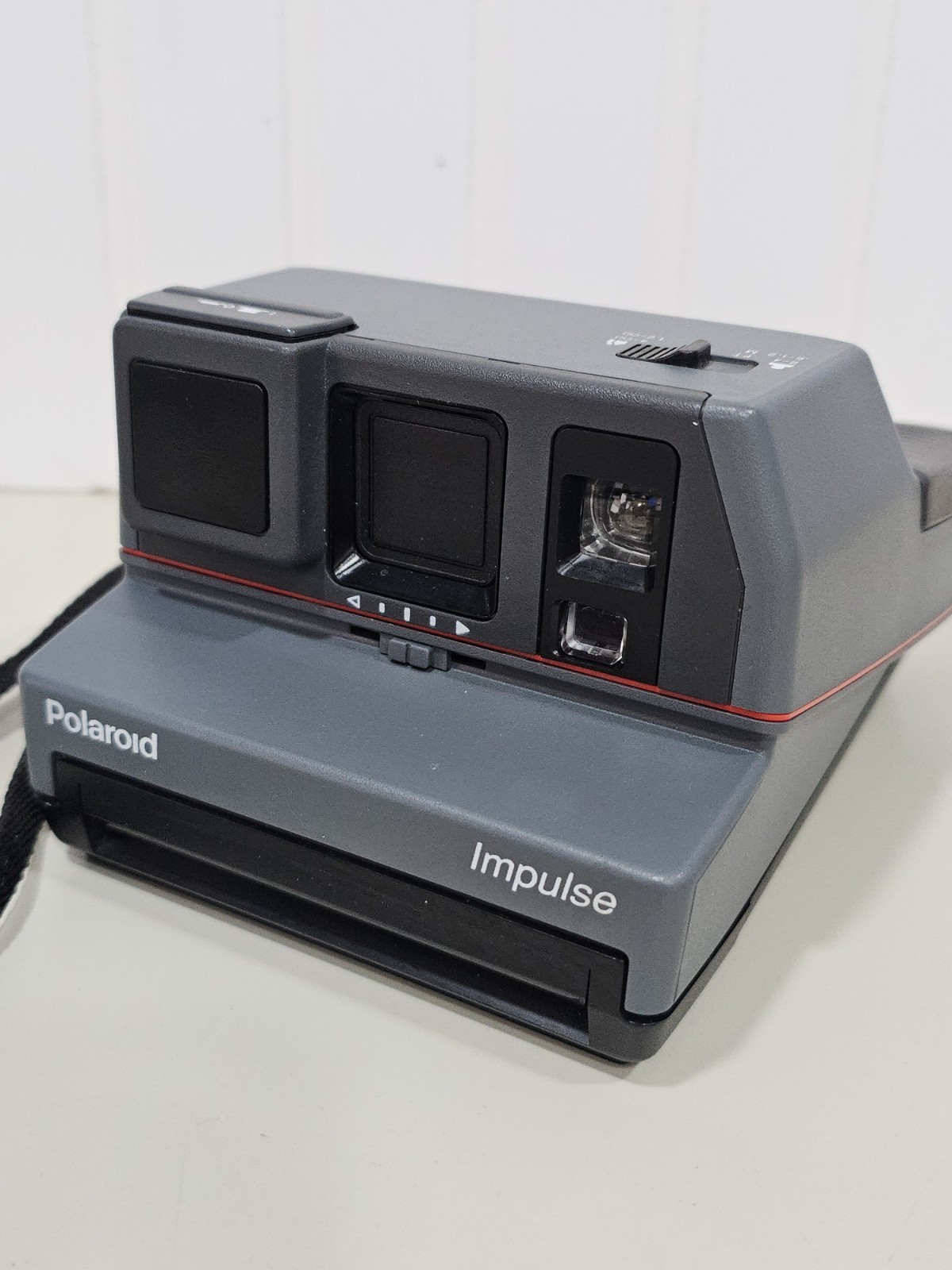 Polaroid Impulse 600 Camera w/Pop-Up Flash & Strap Tested Works