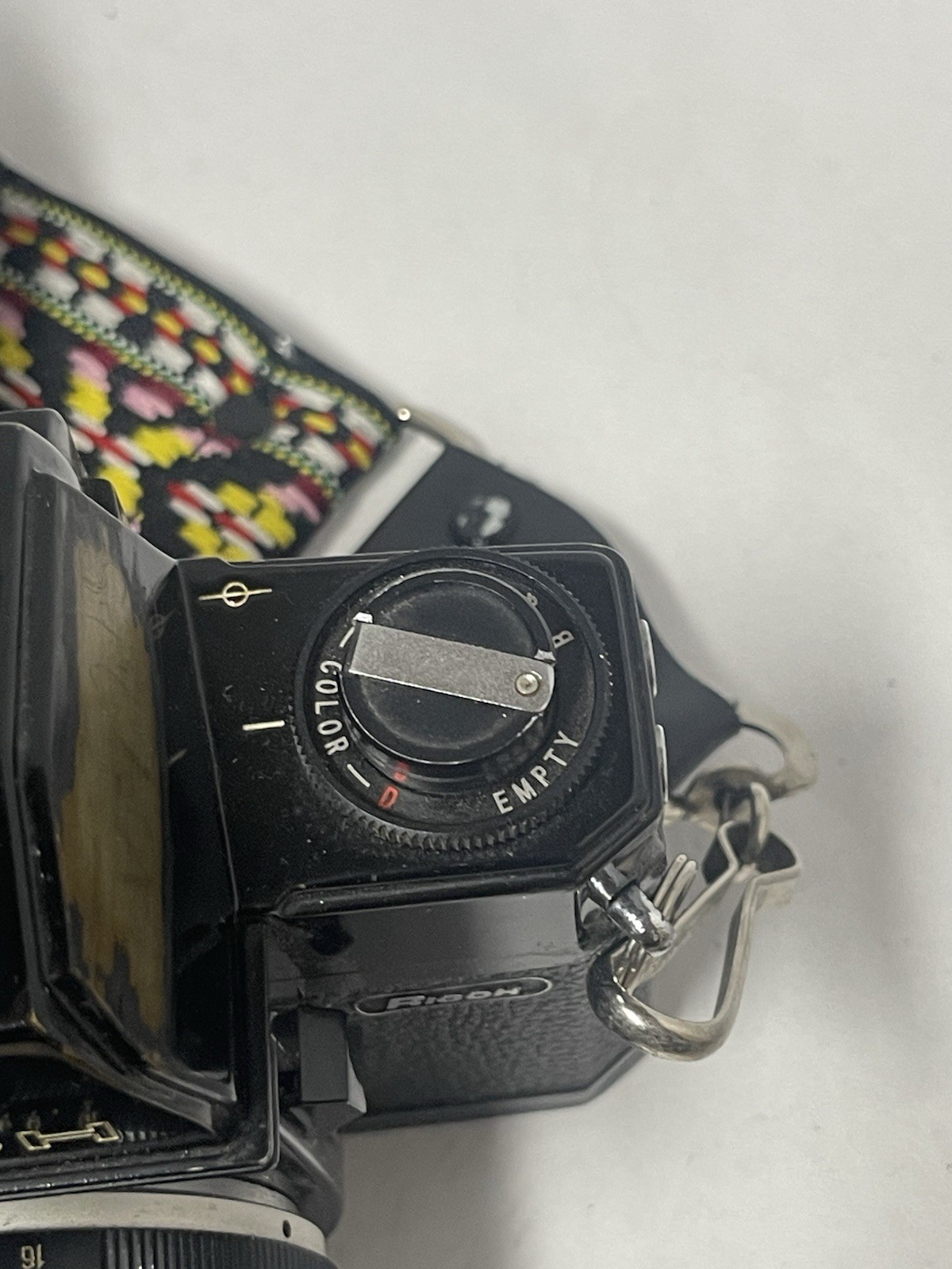 RICOH TLS 401 35mm SLR Film Vintage Camera w/Auto Rikenon f/1.7 55mm Lens