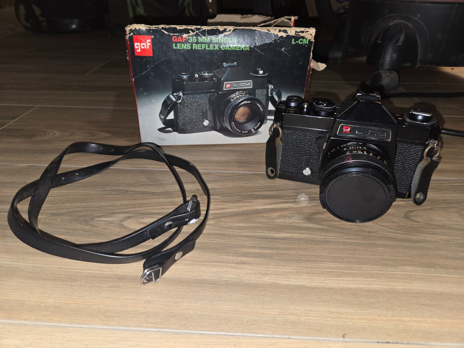 GAF L-CM LCM Vintage 35mm Film Camera Auto 50mm F/2 Lens W Box/Manual Untested