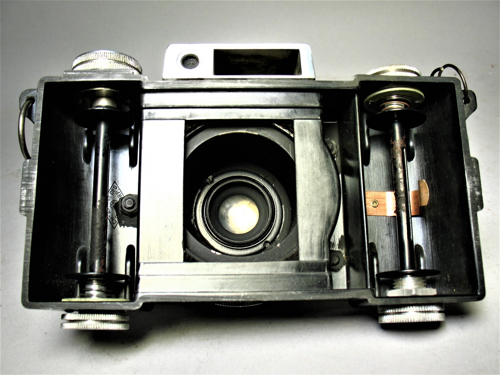 Detroit Detrola Model D Bakelite Camera 127 Roll Film with 50mm Anastigmat Lens