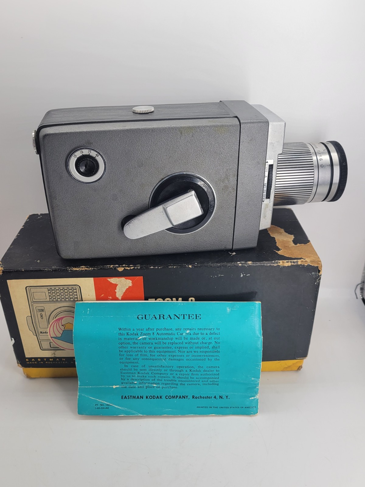 Vintage KODAK Zoom 8 Automatic Movie Heavy Camera Model 2 Untested