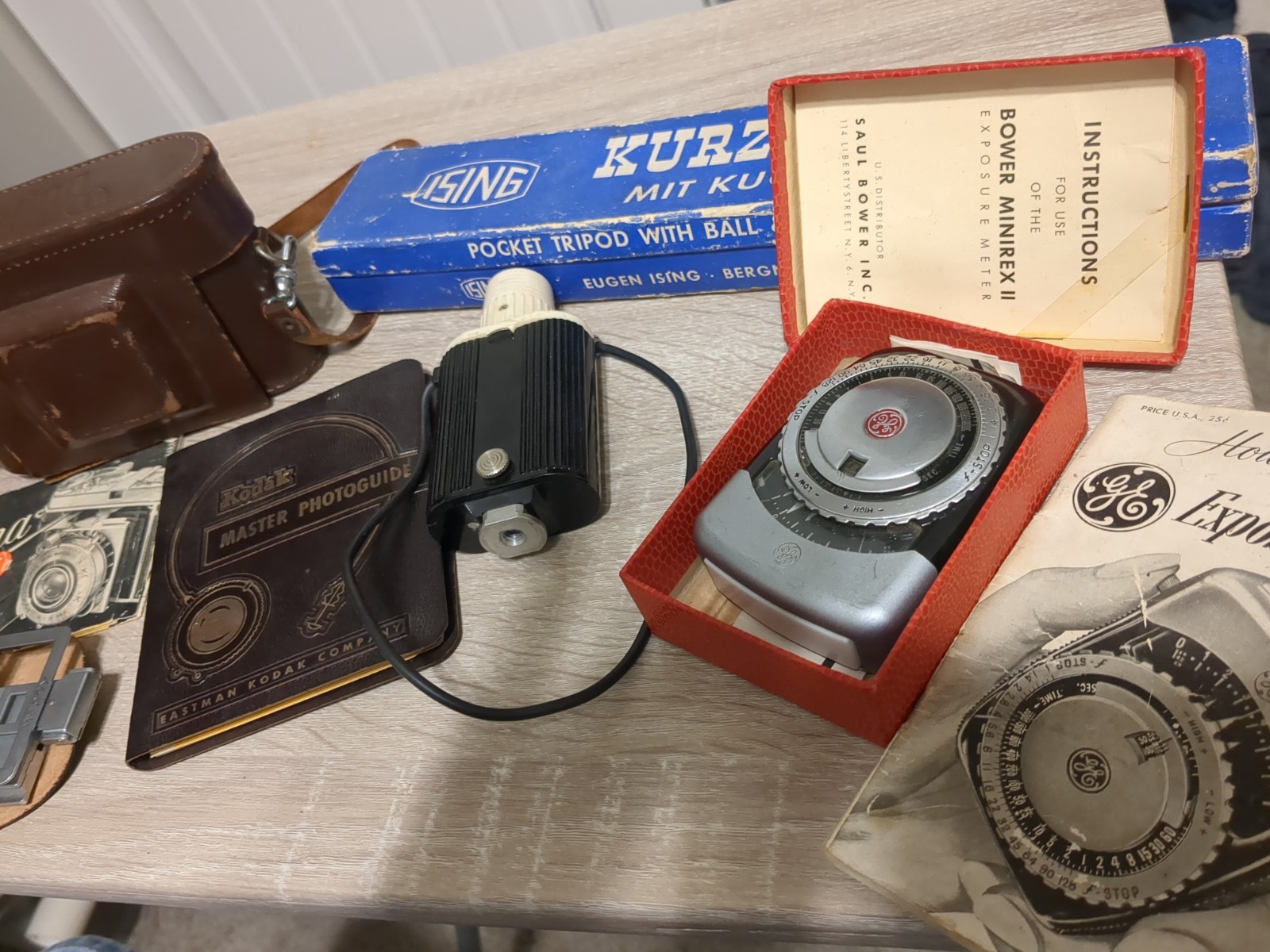 Kodak Retina Ia 35mm Camera Kit – Working w/ Boxed GE Meter German Tripod Finder