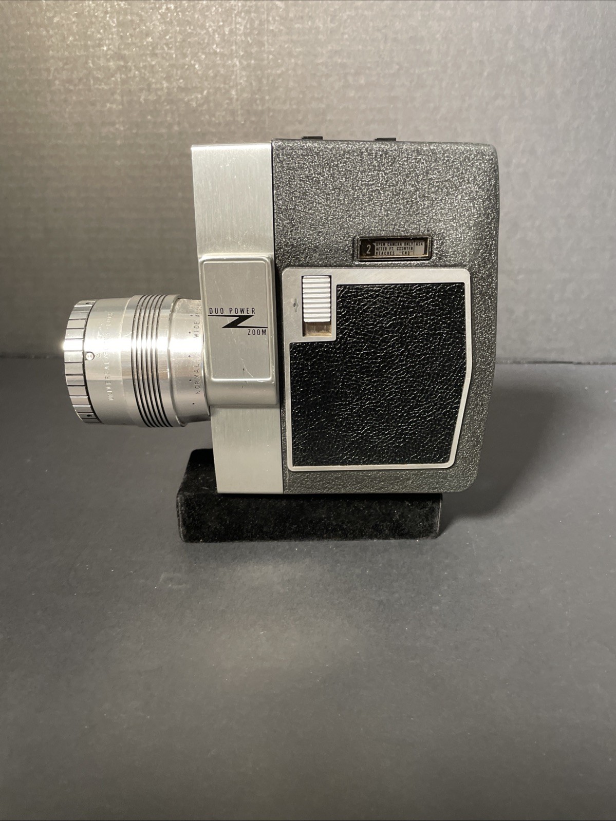 Bell & Howell Auto Load Magazine 8MM Film Camera with Cartridge Untested