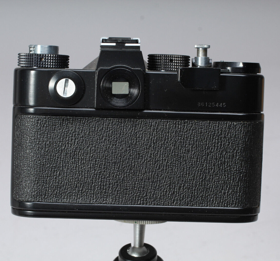 ZENIT 12-XP 35MM SLR W HELIOS 44M-4 58MM F/2 LENS