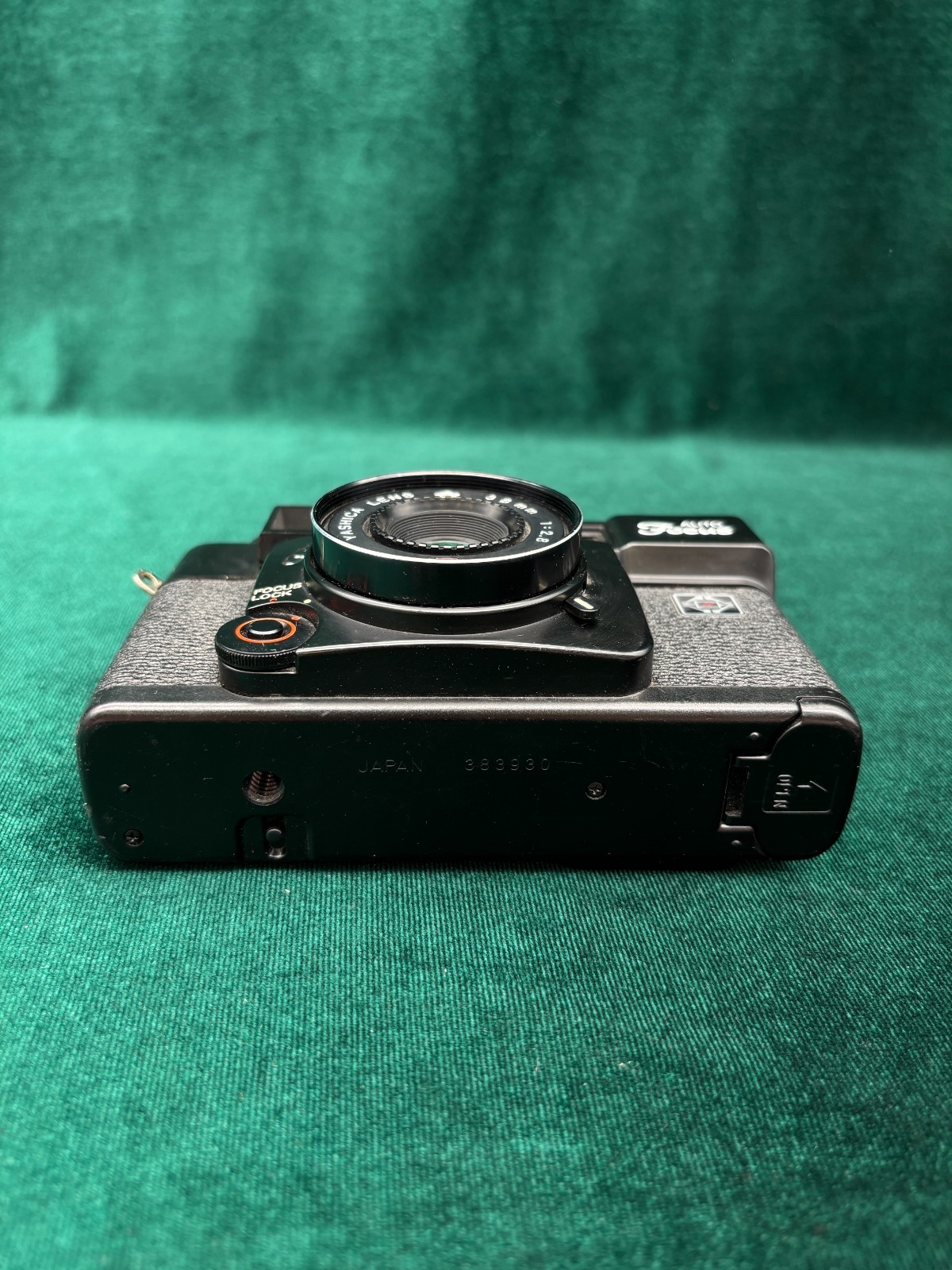 Vintage Yashica Auto Focus Untested