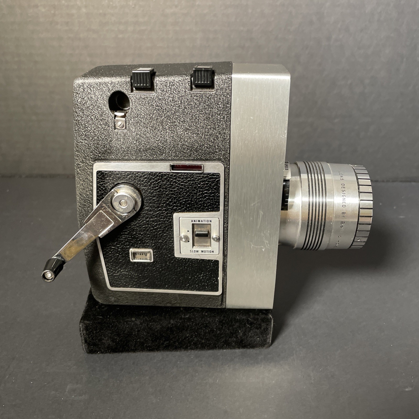 Bell & Howell Auto Load Magazine 8MM Film Camera with Cartridge Untested