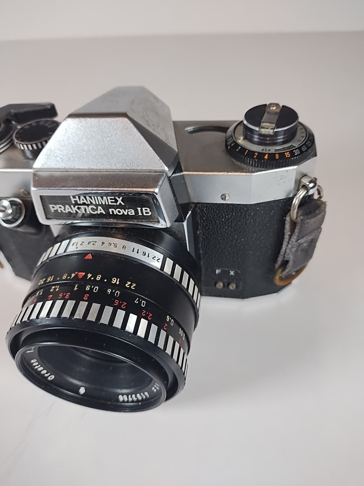Hanimex Praktica Nova 1B SLR / Meyer Optik Gorlitz Oreston 50 mm F 1.8 lens VTG