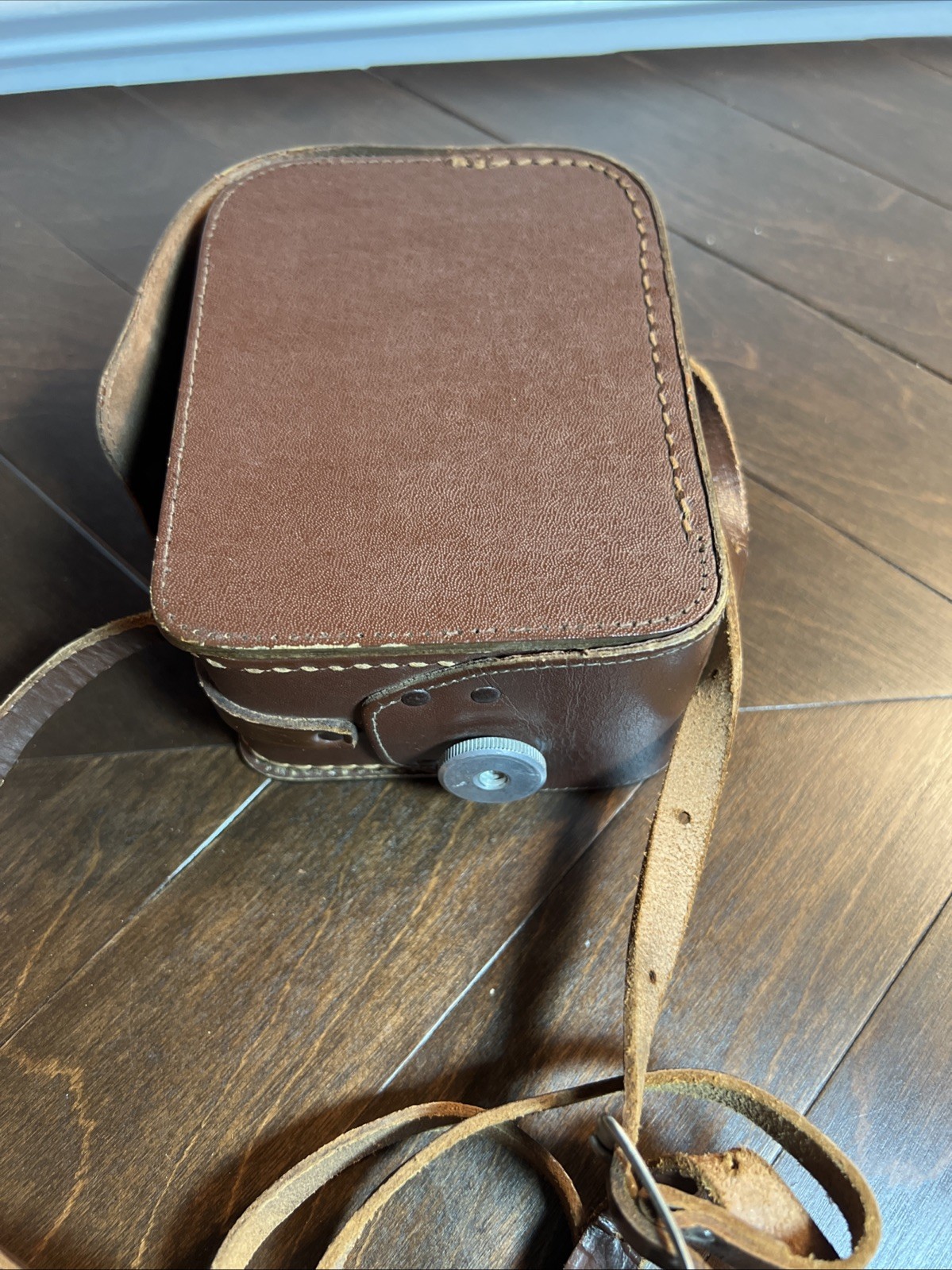Vintage Universal Cinemaster II 8mm Cine Movie Camera Model G-8, in case