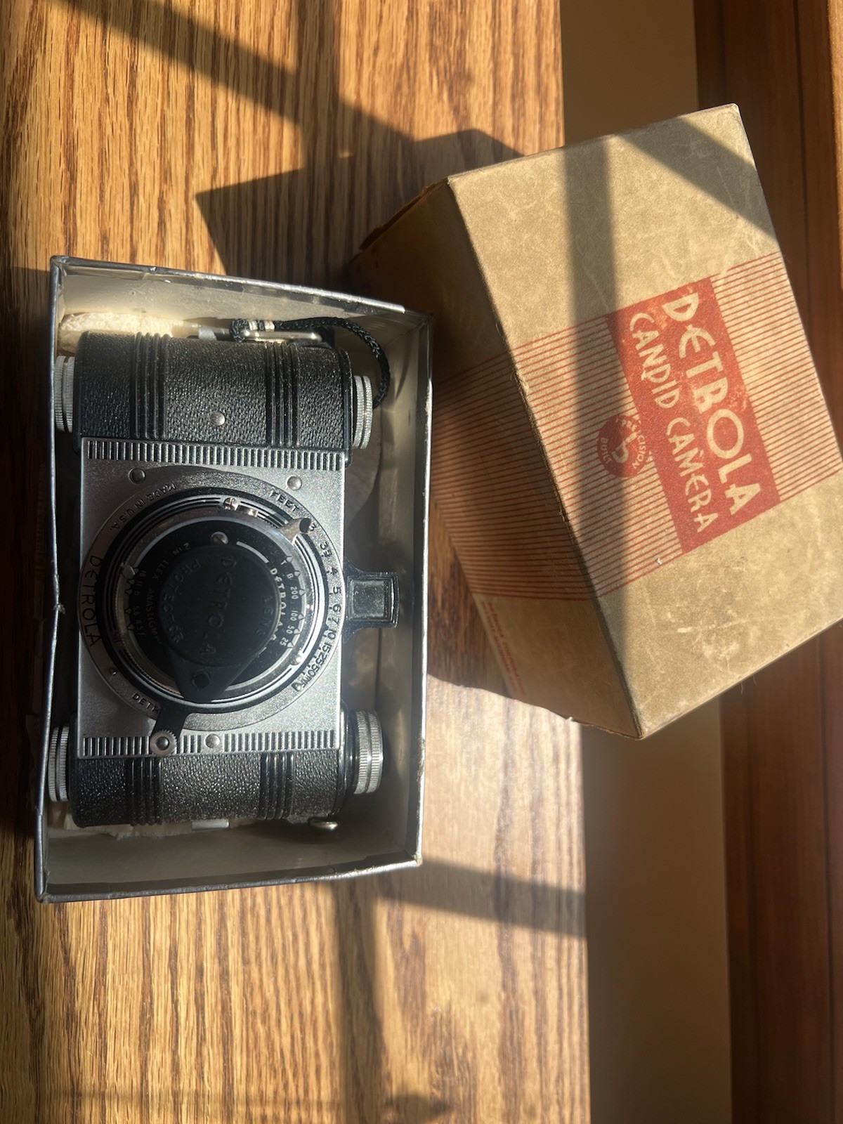 Detrola Model G In Original Box, Sold As Is Untested With Original Lens Cap