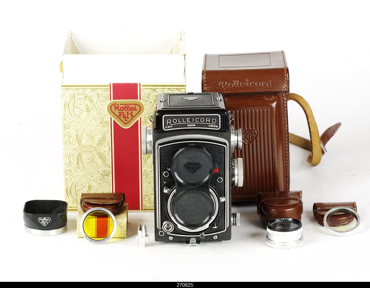 Rolleicord TLR 6×6 Camera Lens Schneider Xenar 3.5 f=75mm w/1/2 Box Casse Shade