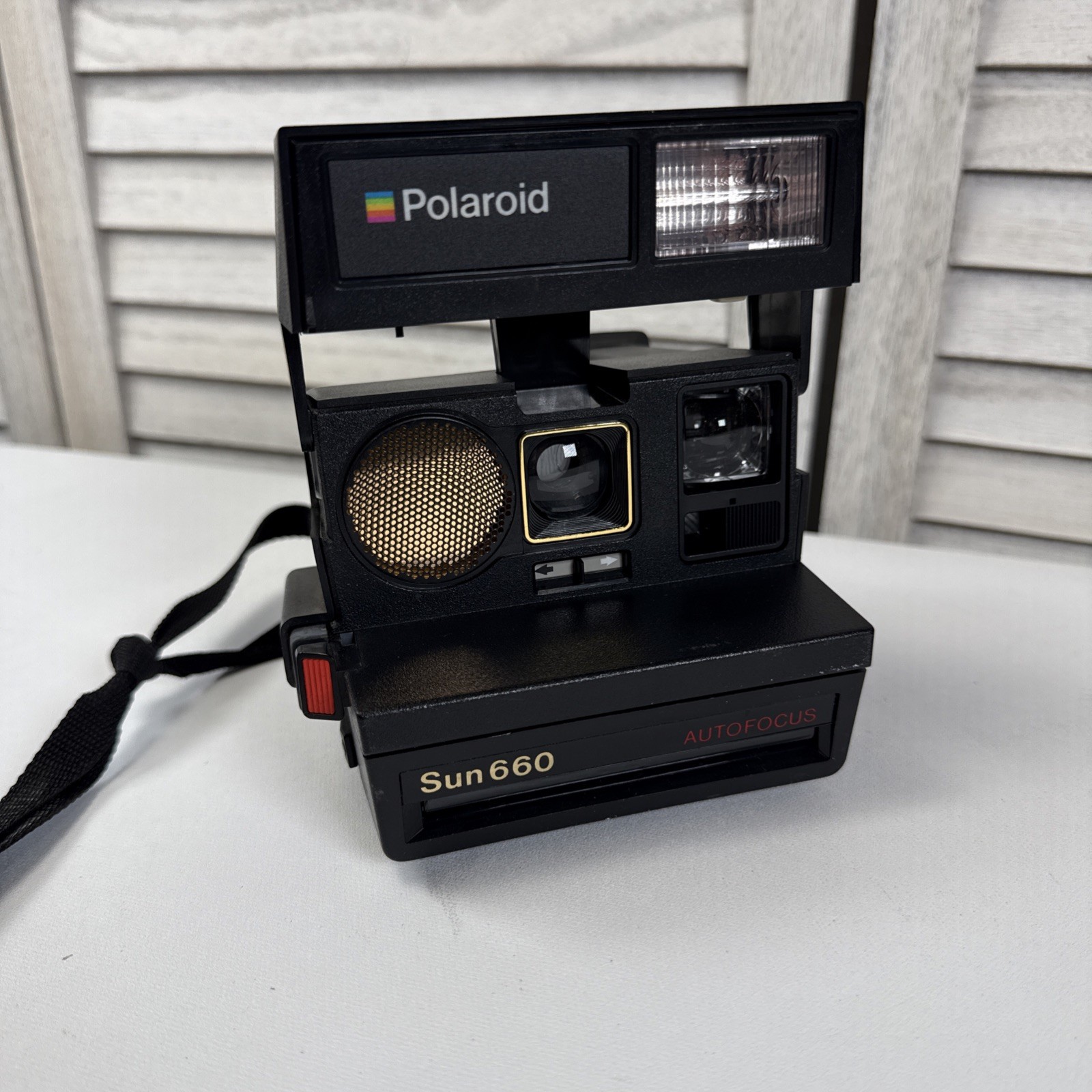 Vintage Polaroid Sun 660 Autofocus Instant Film Camera 600 Film