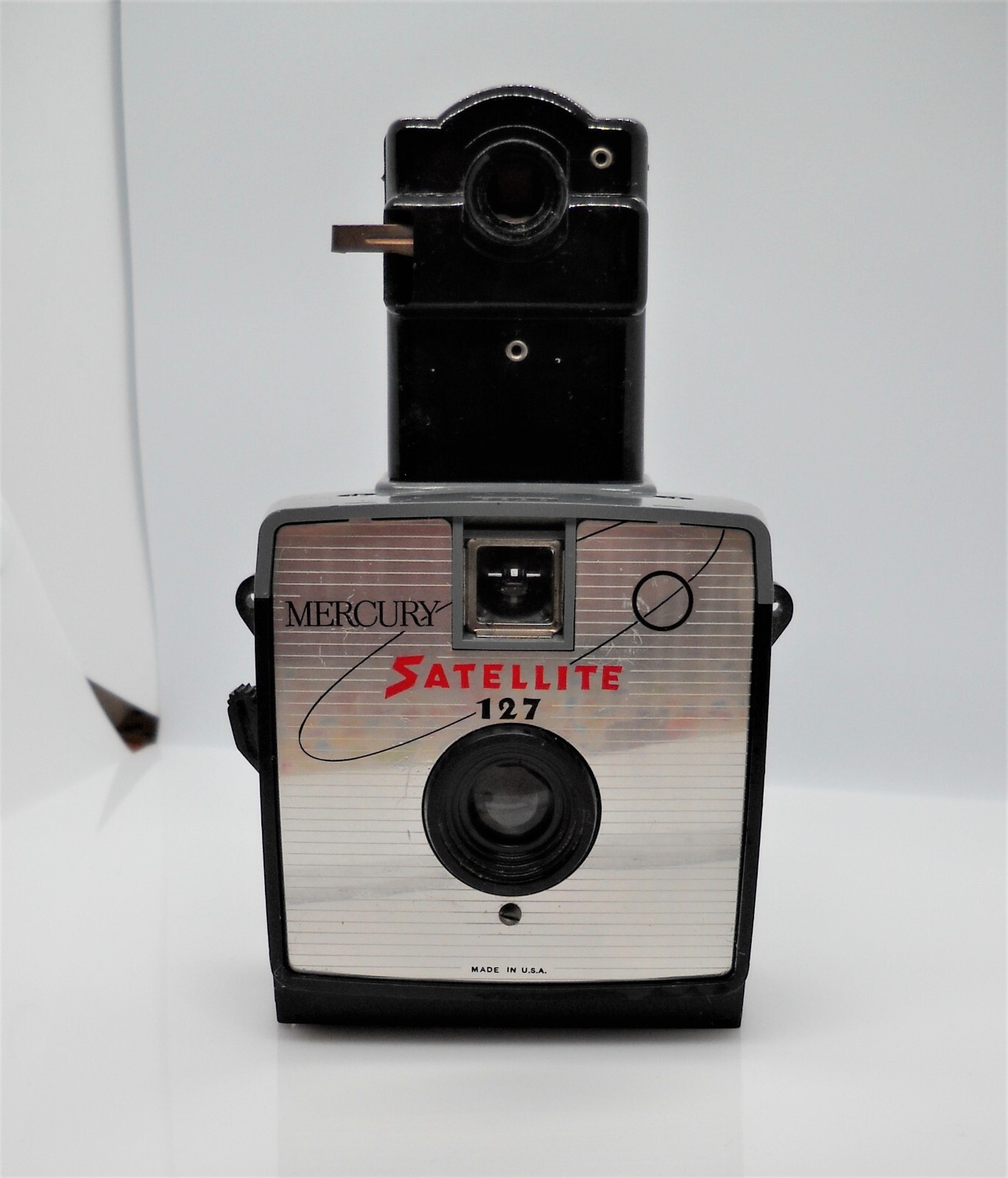 VINTAGE EARLY 1960s MERCURY SATELLITE 127 CAMERA