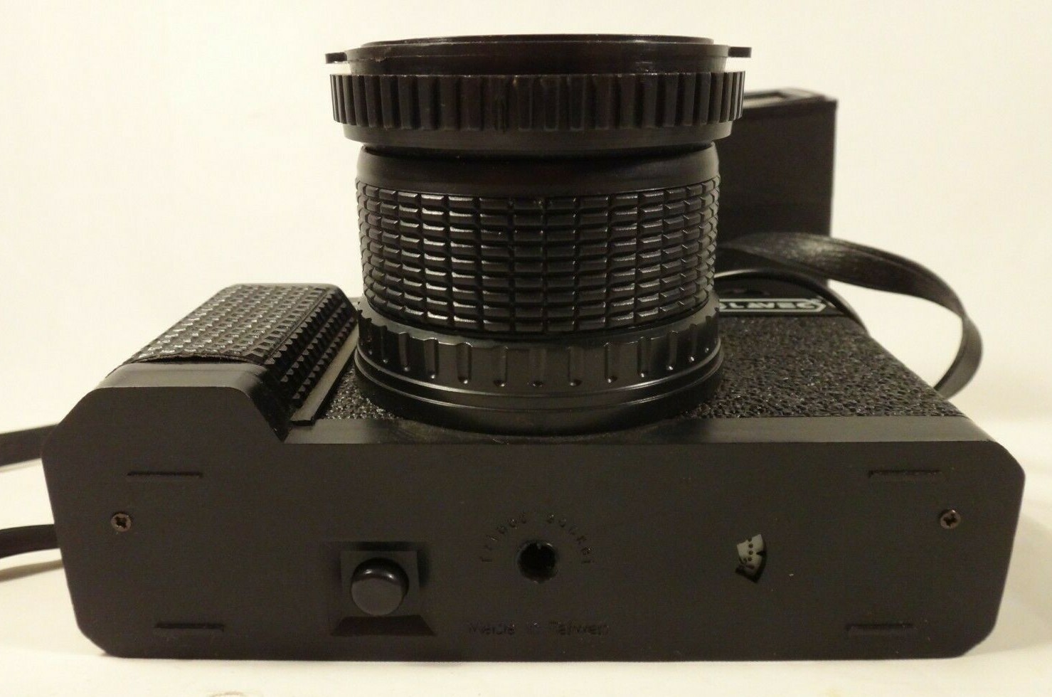 Lavec T28 35mm Camera Yashica Pro-50 DX Flash 8 Rolls Film Box Manual Strap GUC