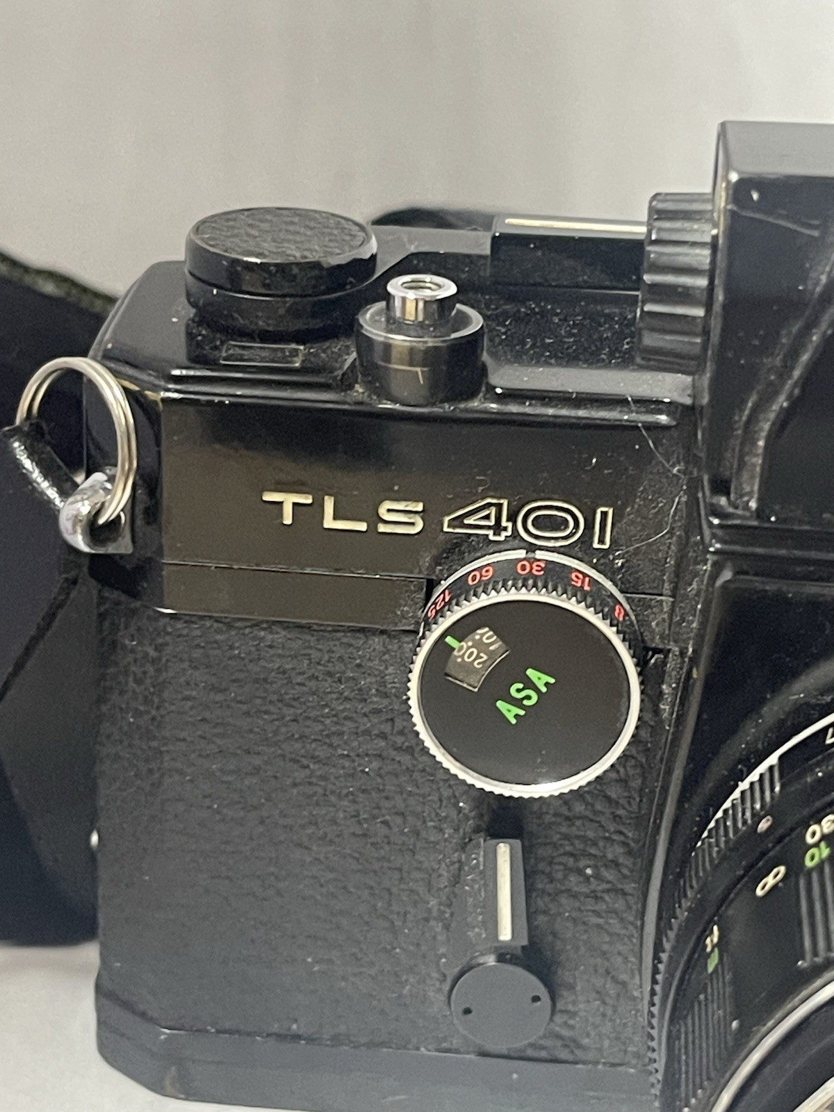 RICOH TLS 401 35mm SLR Film Vintage Camera w/Auto Rikenon f/1.7 55mm Lens