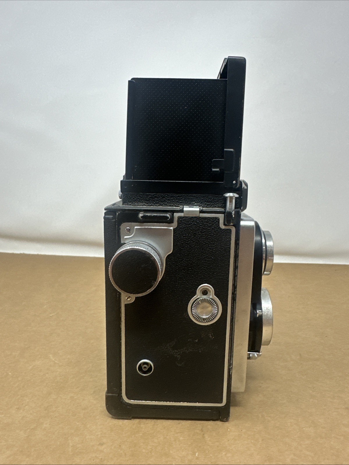 ZEISS IKON Ikoflex TLR 120 Film Camera Black w/ Leather Ikoflex Case