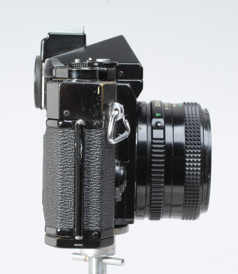 CANON F1 W 50MM F/1.8 FD LENS, HOOD, FLASH MOUNT & CAP SHUTTER GOOD METER IN-OP