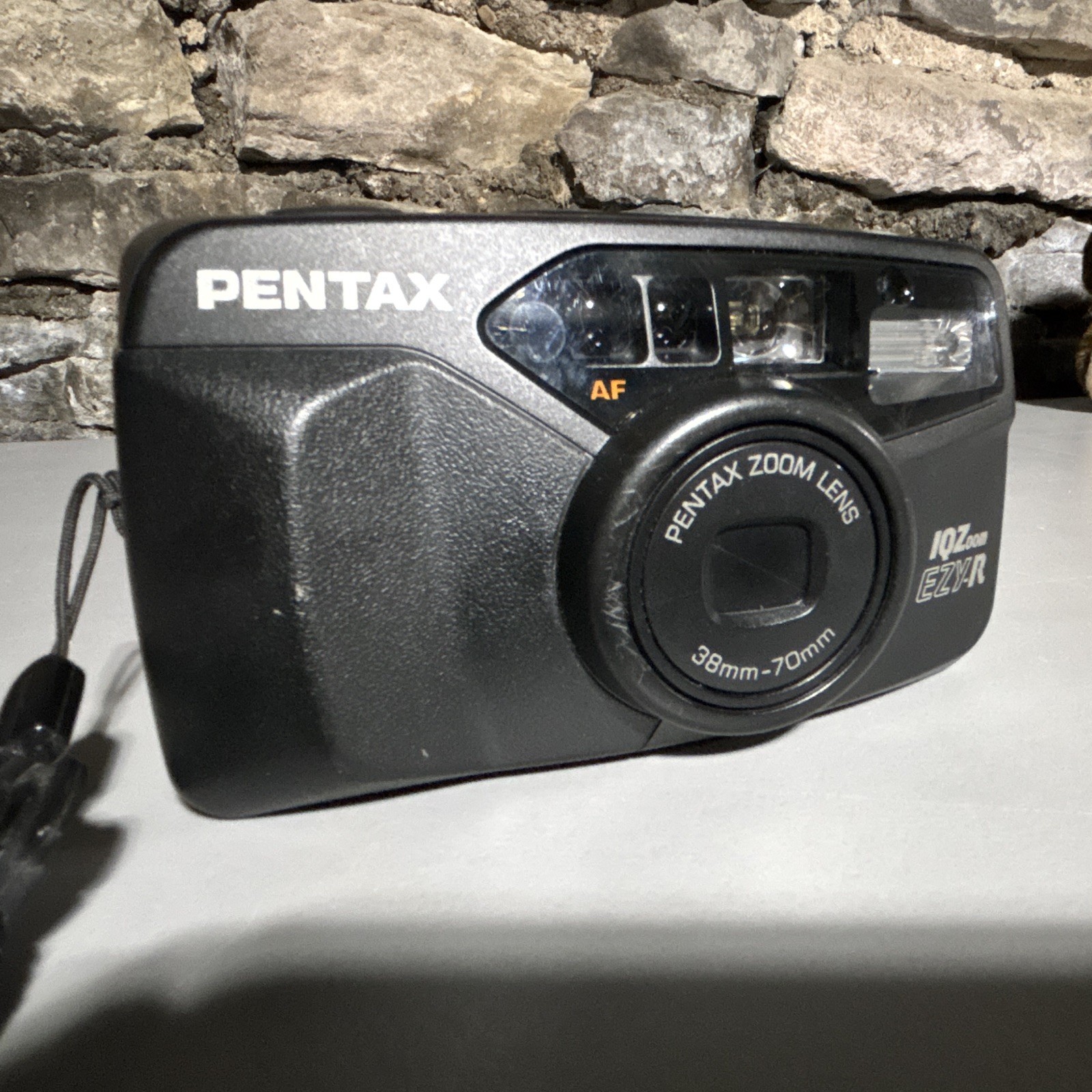 Pentax IQZoom EZY-R 35mm Film Point and Shoot Camera TESTED
