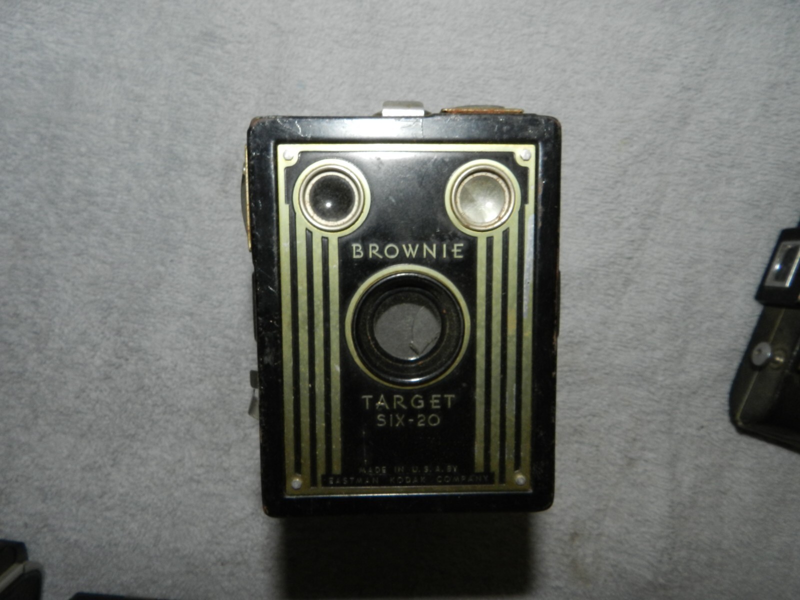 Vintage Camera: Eastman Kodak Brownie Target Six-20: box
