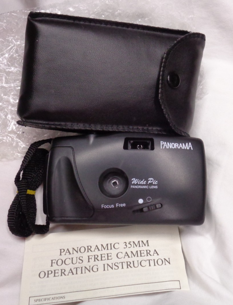 PANORAMIC 35mm Focus Free Camera w/ Case & Operating Instructions ~ NEW!
