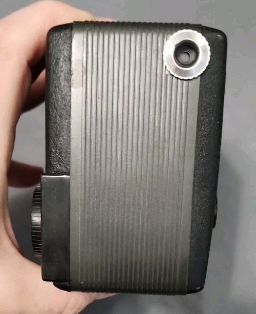 Vintage Kodak 8mm 8 Movie Camera Kodak Ektanar Lens f/1.9; clean; untested 1960s