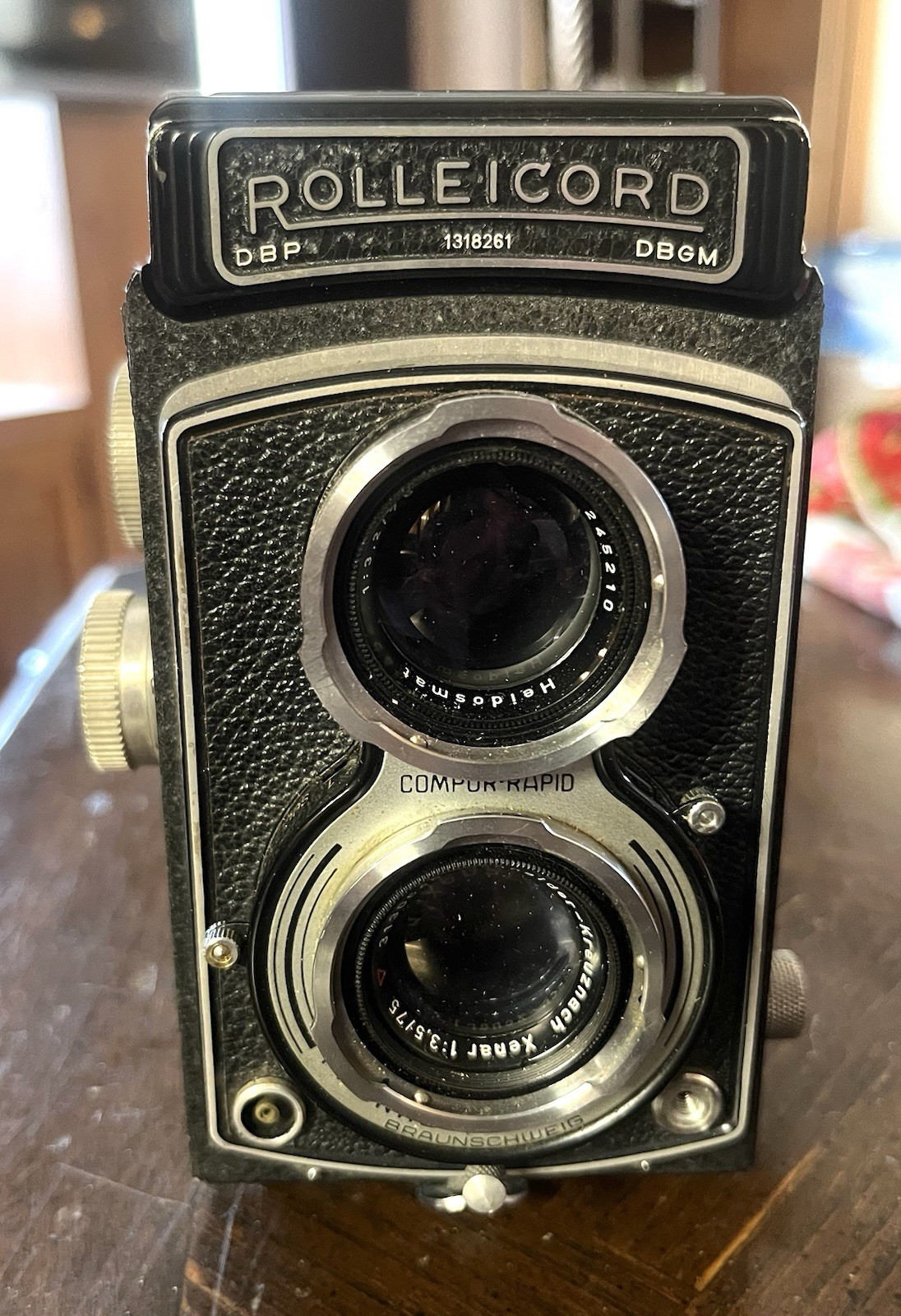 Vintage Rolleicord III TLR Camera (Schneider Xenar Lens),Guidebook