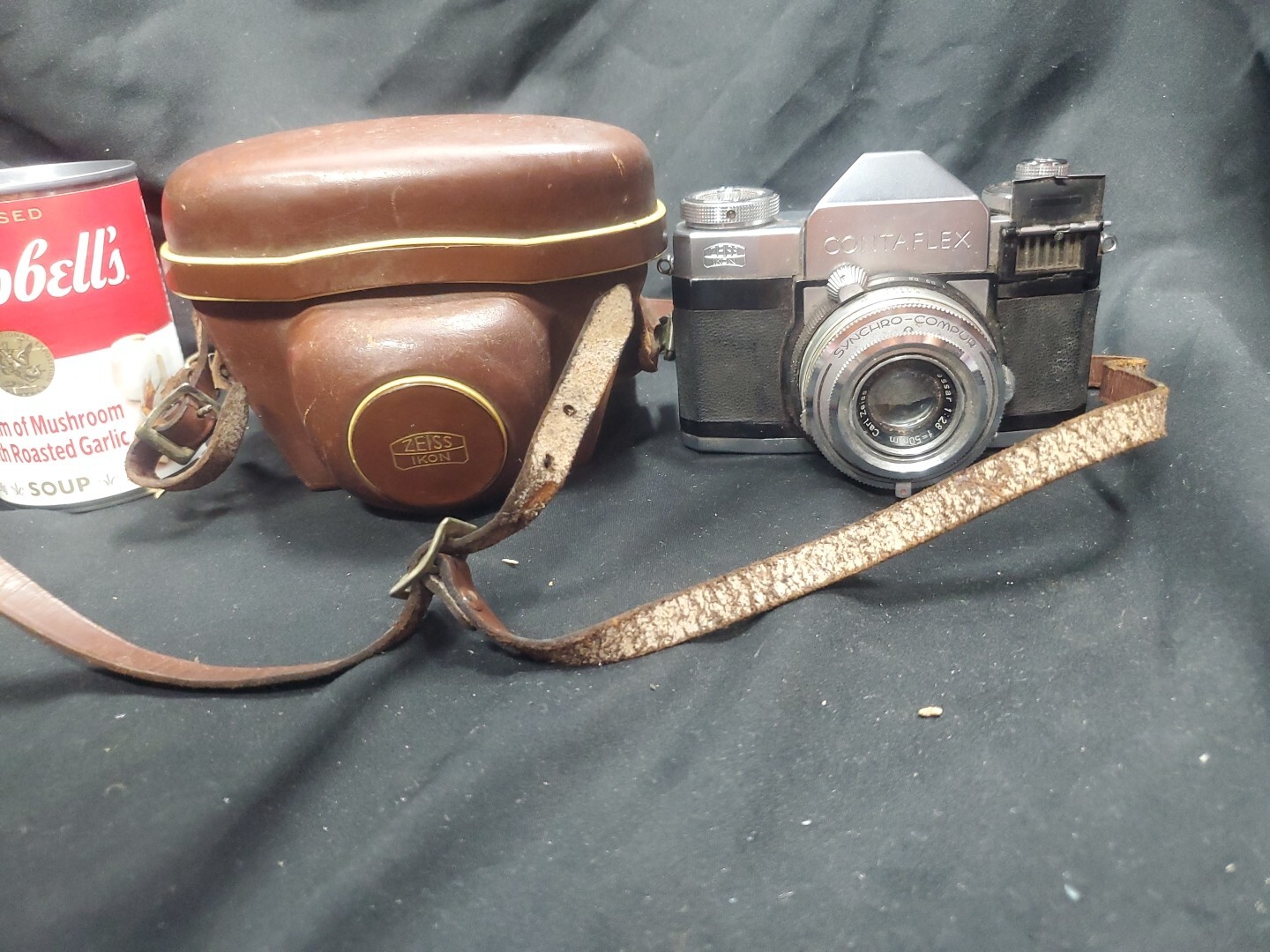 vintage Zeiss Ikon Contaflex 35 w case 2.8 T lens UNTESTED Sold As Is.